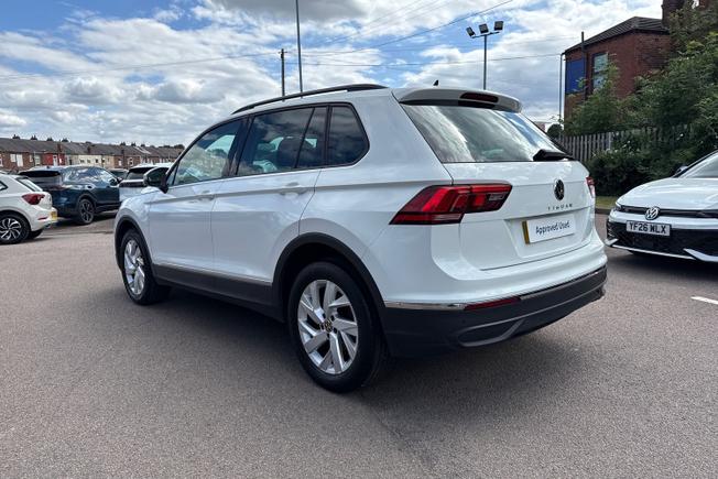 VOLKSWAGEN Tiguan Photo 23