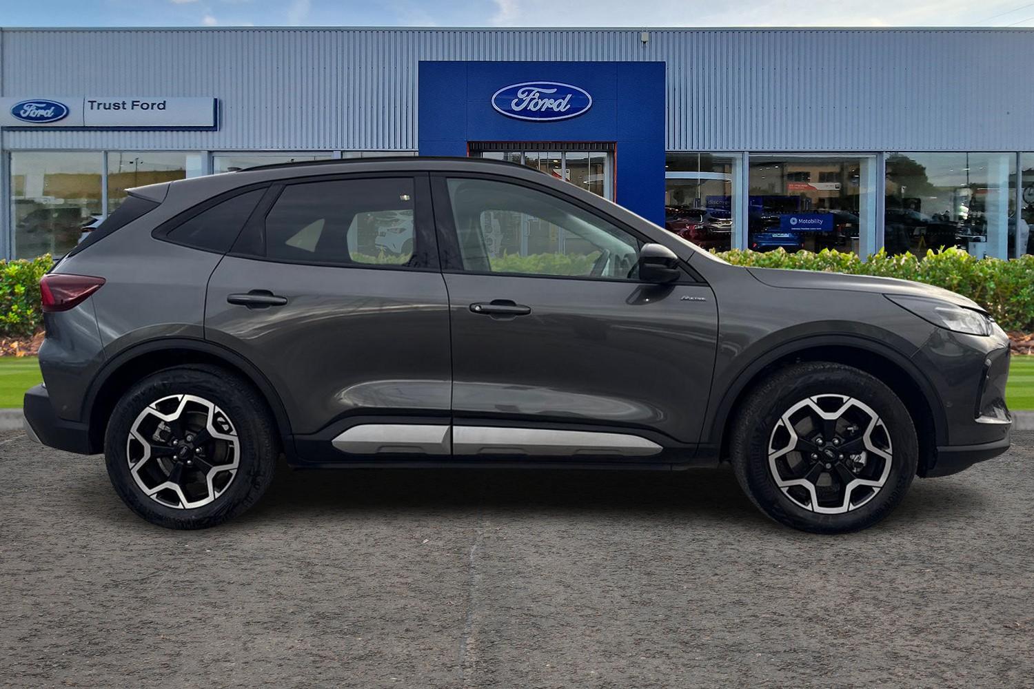 Ford Kuga Photo 2