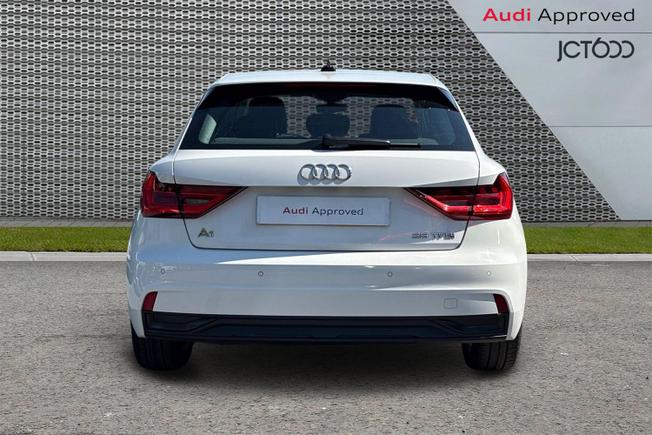 AUDI A1 Photo 7