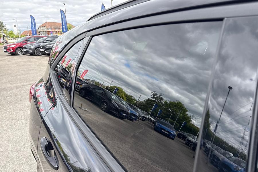 Ford KUGA Photo autoimg-9bc806d7cc6fe0f409c9ec2022dfbee86f511a70.jpg