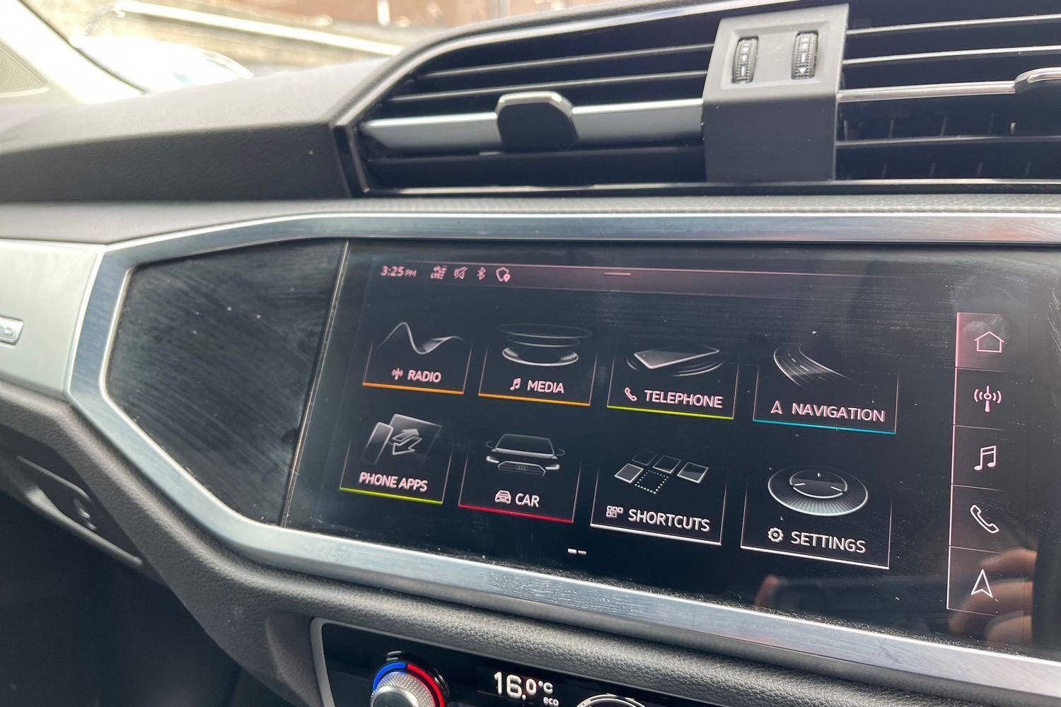 Audi Q3 Photo 29