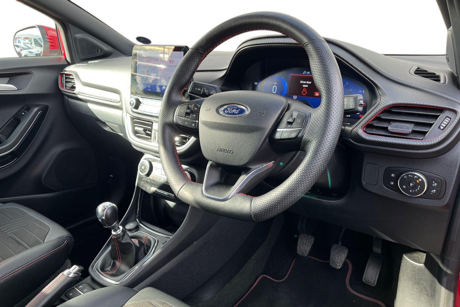 Ford PUMA Photo 8
