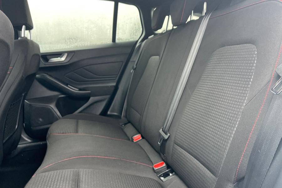 Ford Focus Photo autoimg-9bccfaacd9c6fc3db72fda2606f37efef73de179.jpg