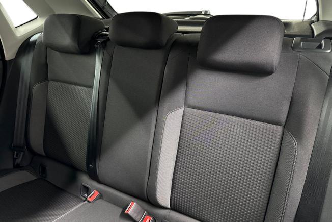VOLKSWAGEN Polo Photo 9