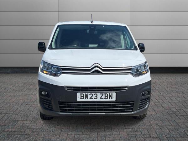 Citroen Berlingo Photo autoimg-9bd35741680a0c3611318ee1769be176d8b59a46.jpg