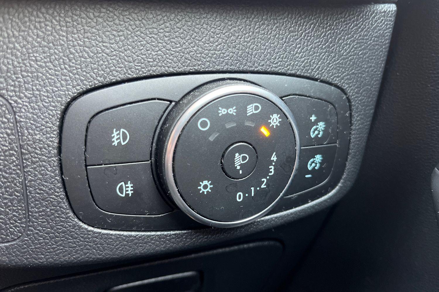 Ford FOCUS Photo 22
