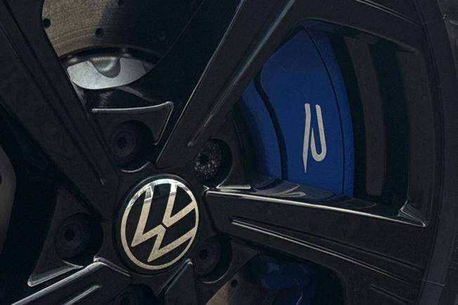 VOLKSWAGEN Golf Photo 49
