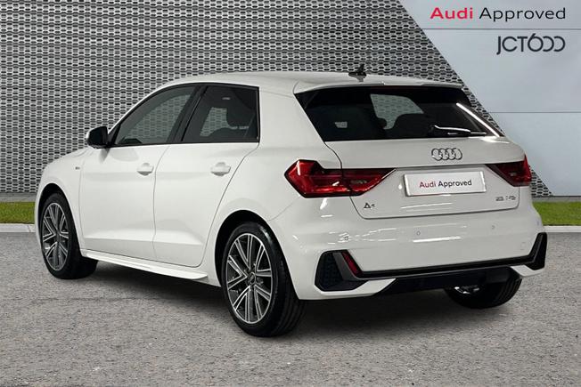 Audi A1 Photo 3
