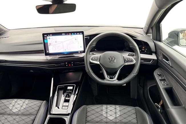 VOLKSWAGEN Golf Photo 11