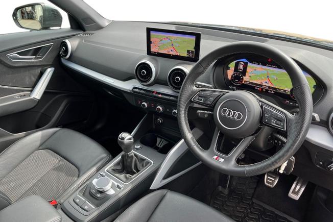 AUDI Q2 Photo 6