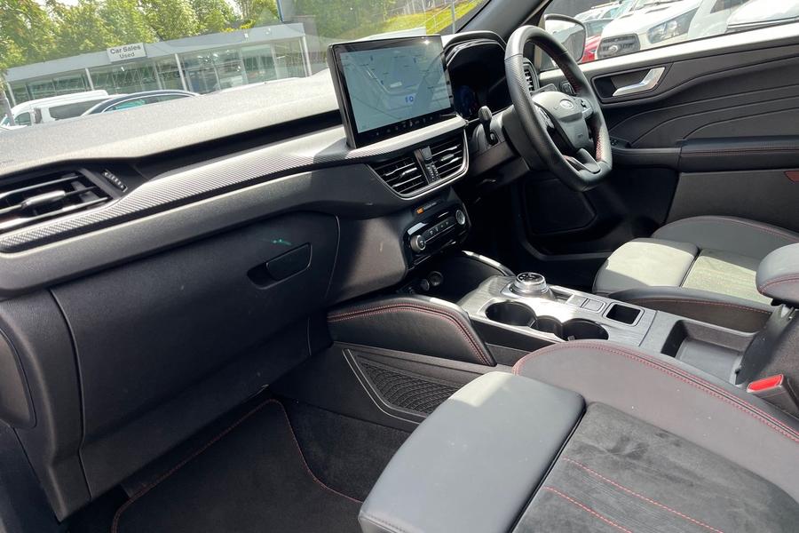 Ford Kuga Photo autoimg-9bde62174b770ea4805622f256f66c849ff8435b.jpg