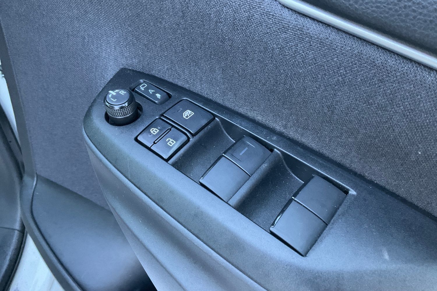 Toyota Yaris Photo 15