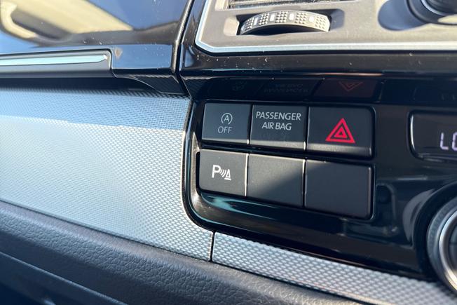 VOLKSWAGEN Caravelle Photo 22