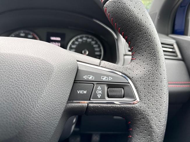 SEAT Ibiza Photo 17