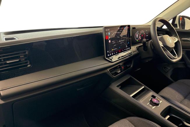 VOLKSWAGEN Tiguan Photo 2