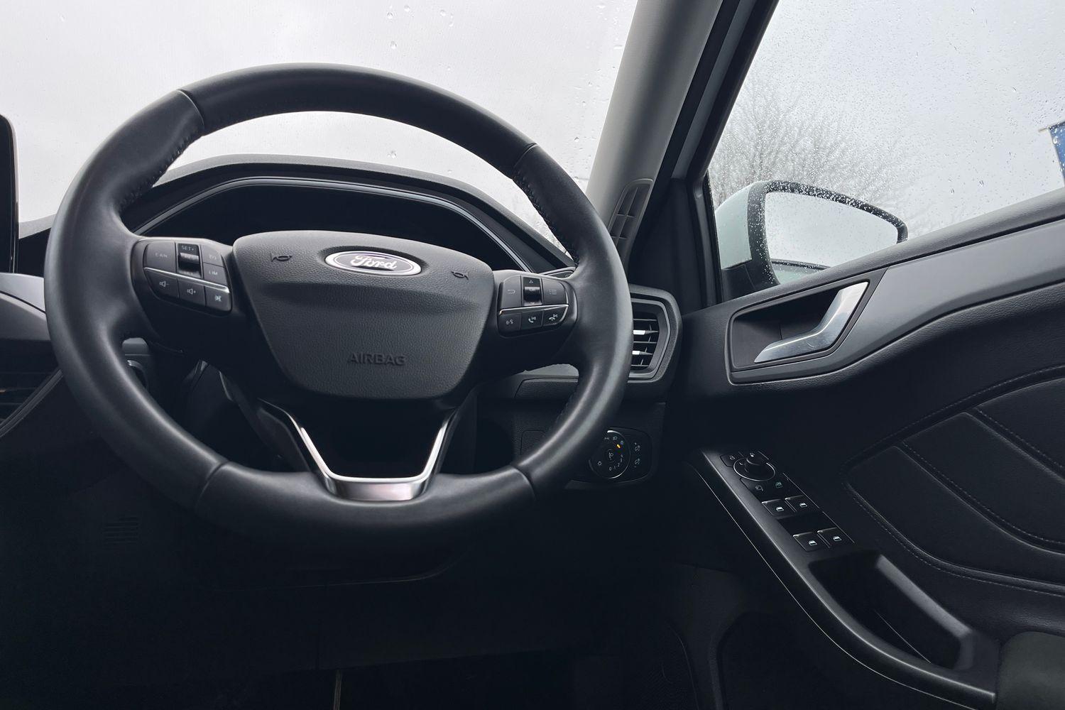 Ford FOCUS Photo 11