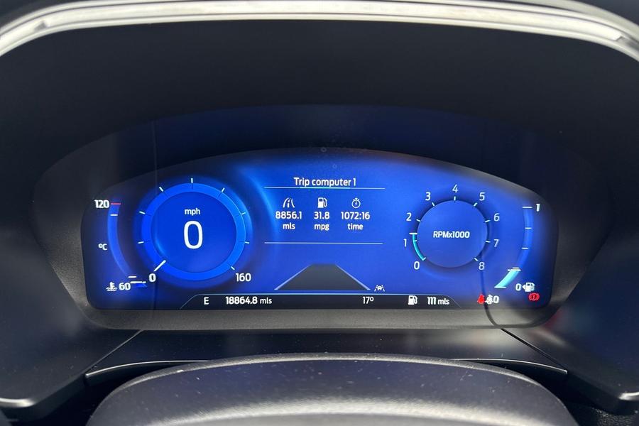 Ford KUGA Photo autoimg-9bee18ff25b3cb22d1a648d5aa112d2840724957.jpg