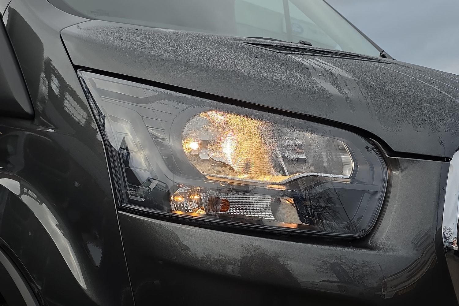 Ford E-TRANSIT Photo 20