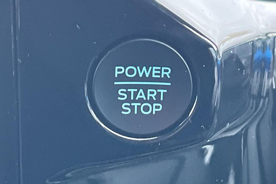 Used Ford TRANSIT CUSTOM WV25RMO 18