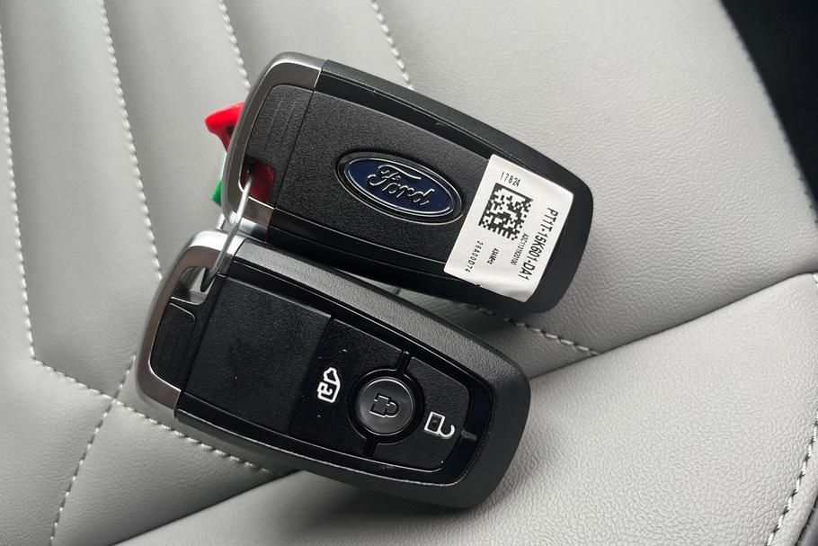 Used Ford E-TOURNEO CUSTOM LD25KOF 19