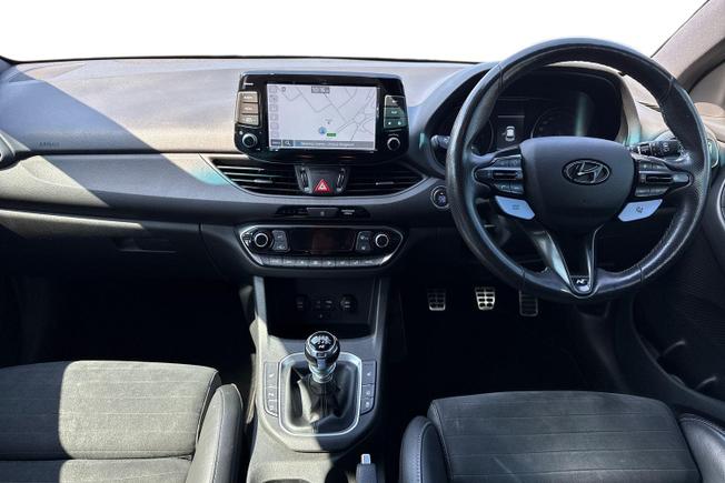 HYUNDAI I30 Photo 10