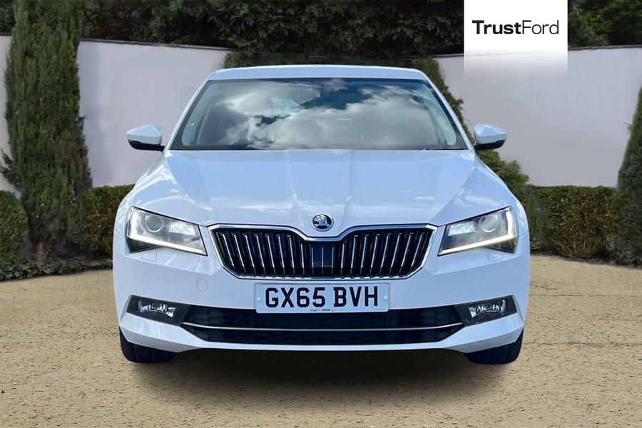 Skoda SUPERB Photo autoimg-9bf4ab00bb438ba91e6fe2c04681b78ba8db40d8.jpg