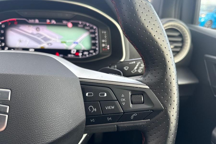 SEAT ARONA Photo autoimg-9bf6165a82864ef3ba48172b20e53eee6857c4ea.jpg