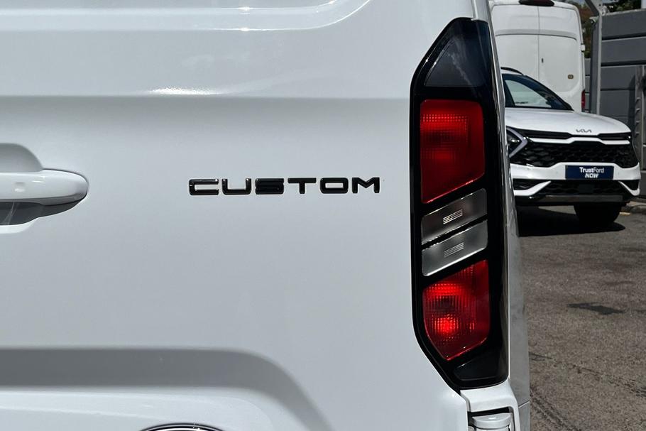 Used Ford TRANSIT CUSTOM DL24BYC 19