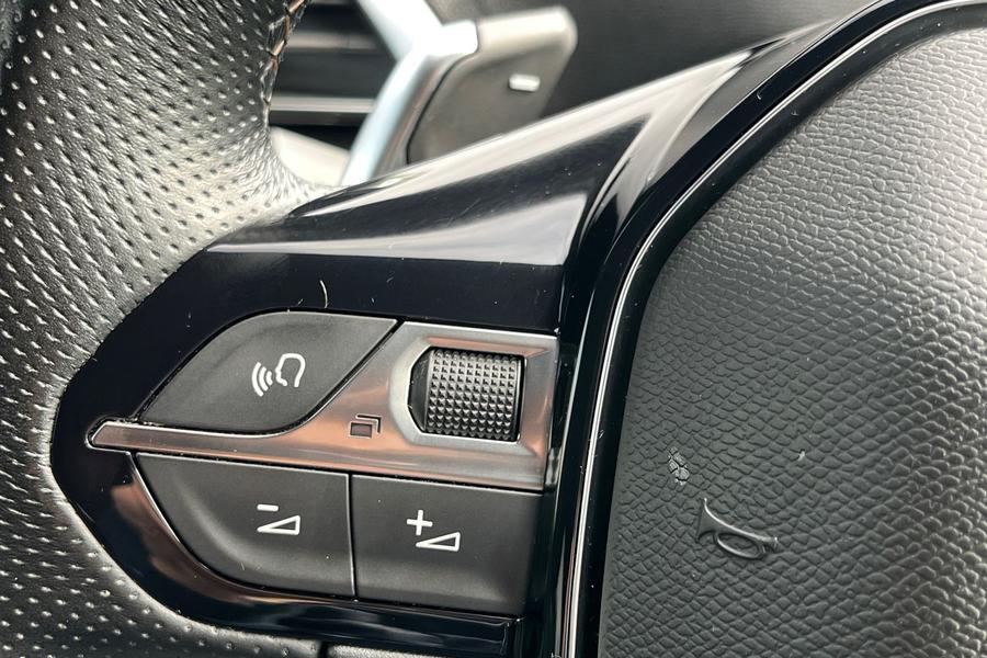 Peugeot 5008 Photo autoimg-9bf814dac5dd3c29ce8127d4ab1b92166db76e98.jpg