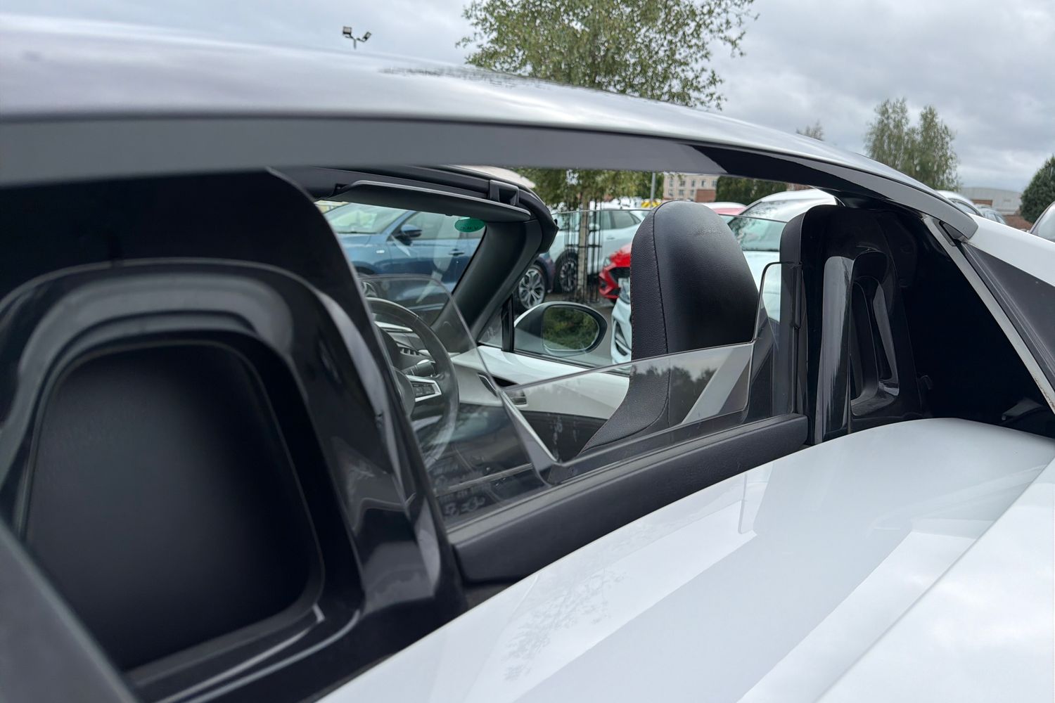 Mazda MX-5 Photo 39