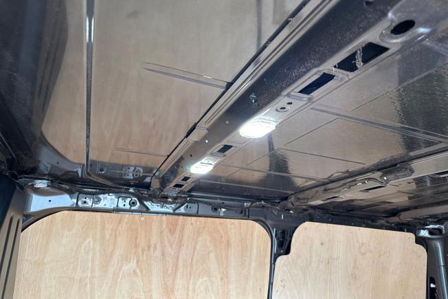 Volkswagen Transporter Photo 23