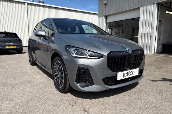 BMW 2 Series Photo 30