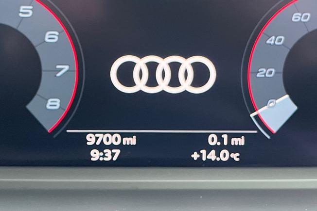 AUDI Q3 Photo 15