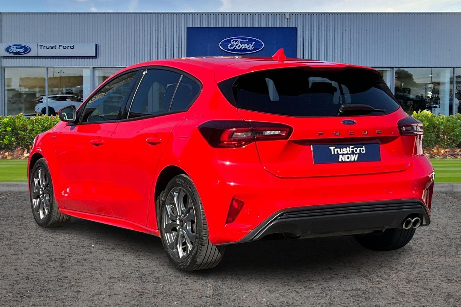 Ford FOCUS Photo 1