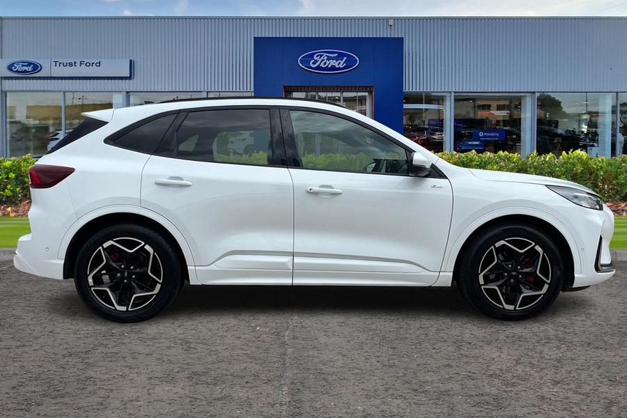 Ford Kuga Photo autoimg-9c0b6fa7b74356323dfdff2d95449f6d9e45603a.jpg