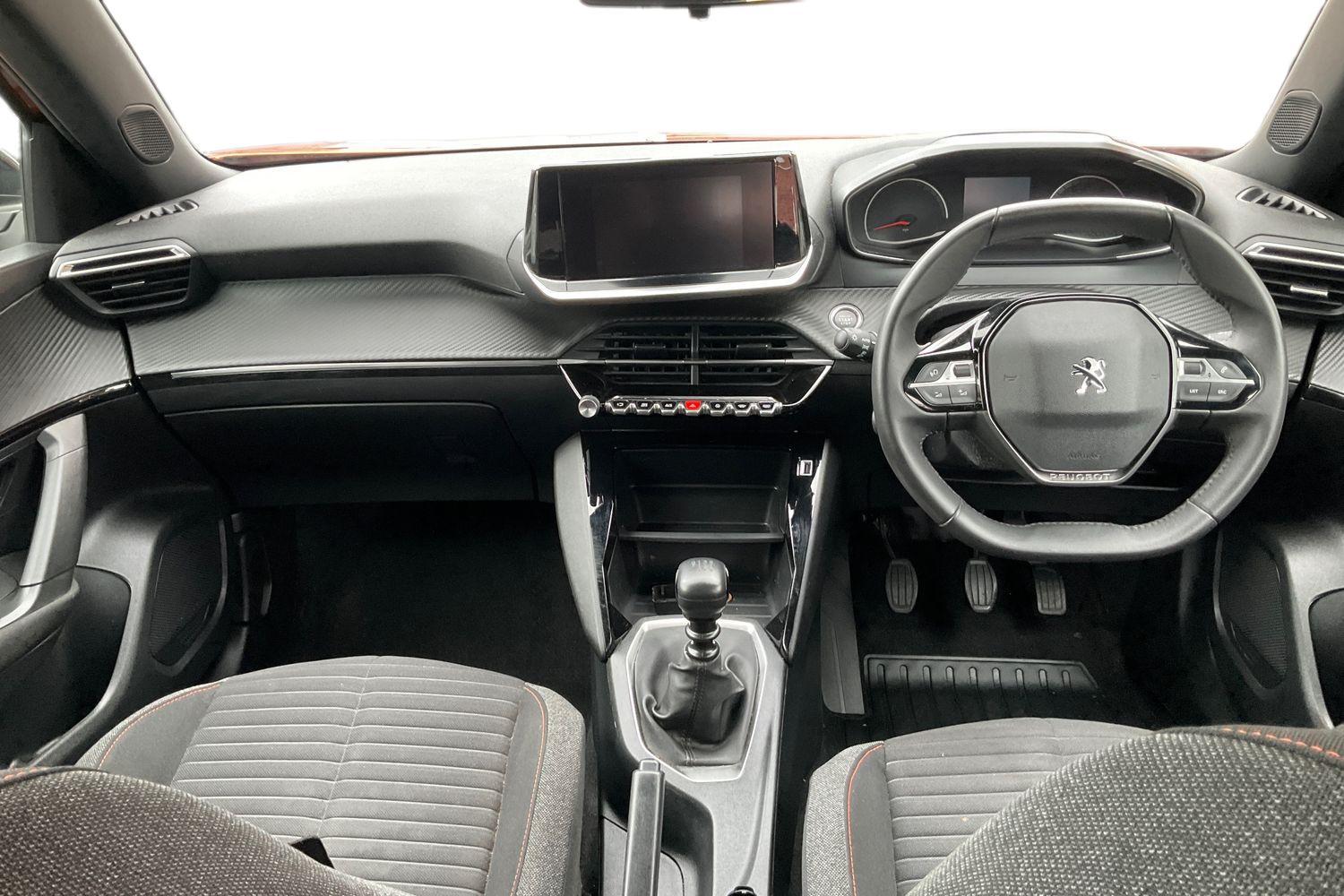 Peugeot 2008 Photo 9