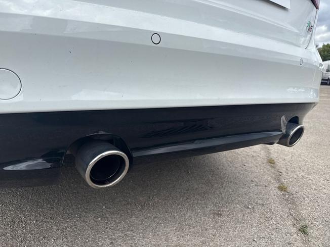 JAGUAR XF Photo 24