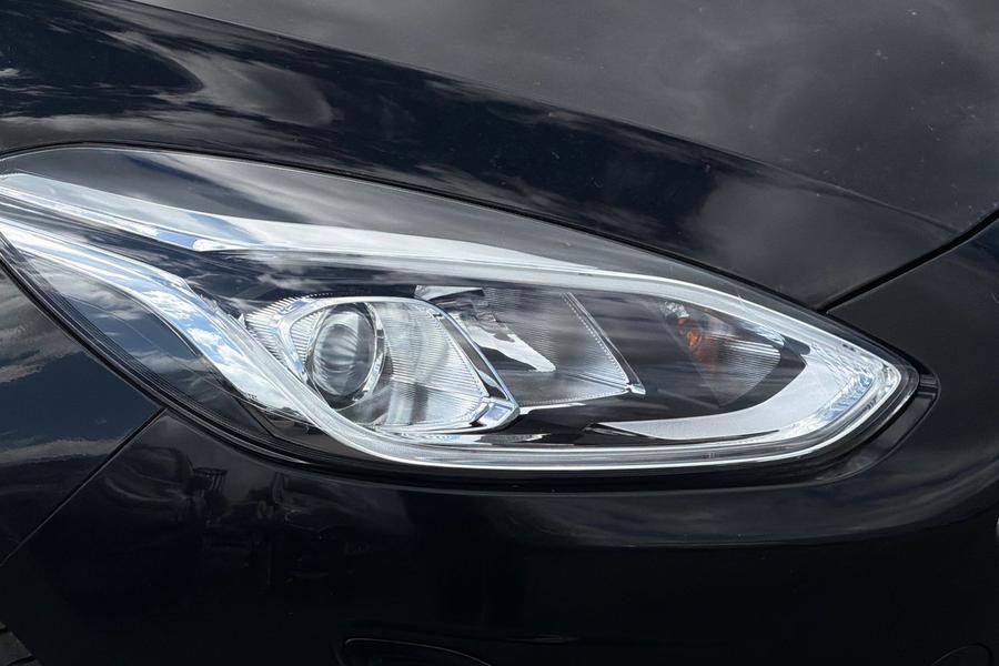 Ford FIESTA Photo autoimg-9c108359d89988239ac040d7ff509d95c13a6dfa.jpg