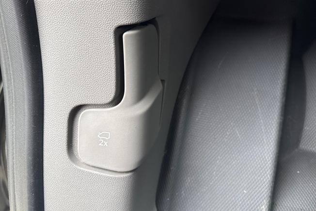 VOLKSWAGEN Transporter Photo 47