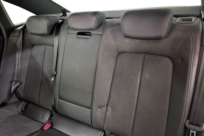 AUDI A6 Saloon Photo 9
