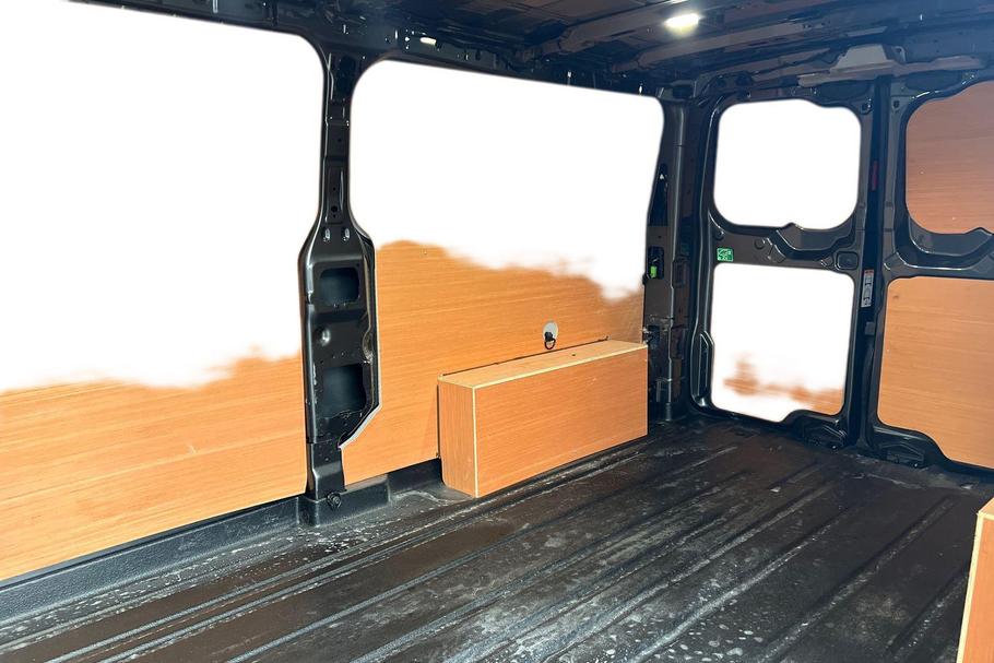 Used Ford TRANSIT CUSTOM WO25UKD 10