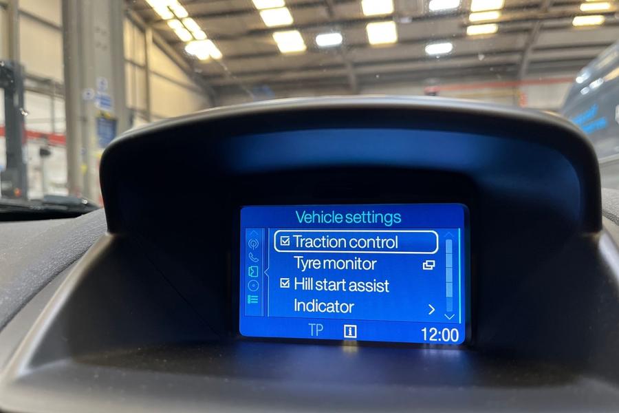 Ford FIESTA Photo autoimg-9c130c2ac7c42acbc8827973c738c40e1c52d8a2.jpg