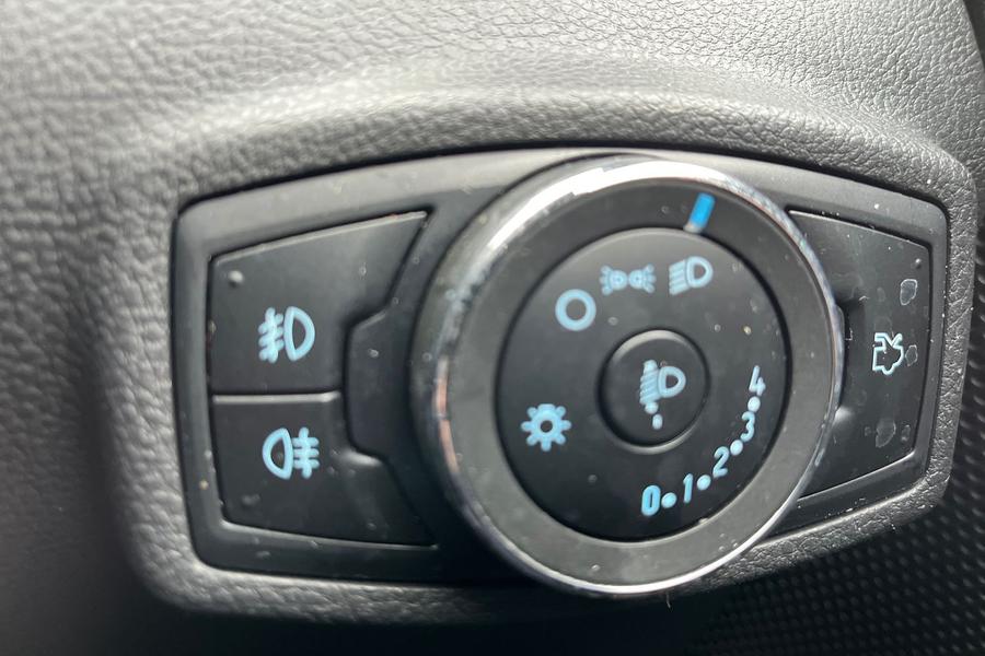 Ford KA+ Photo autoimg-9c18456f559437028fec019397b2986d7b397cfa.jpg