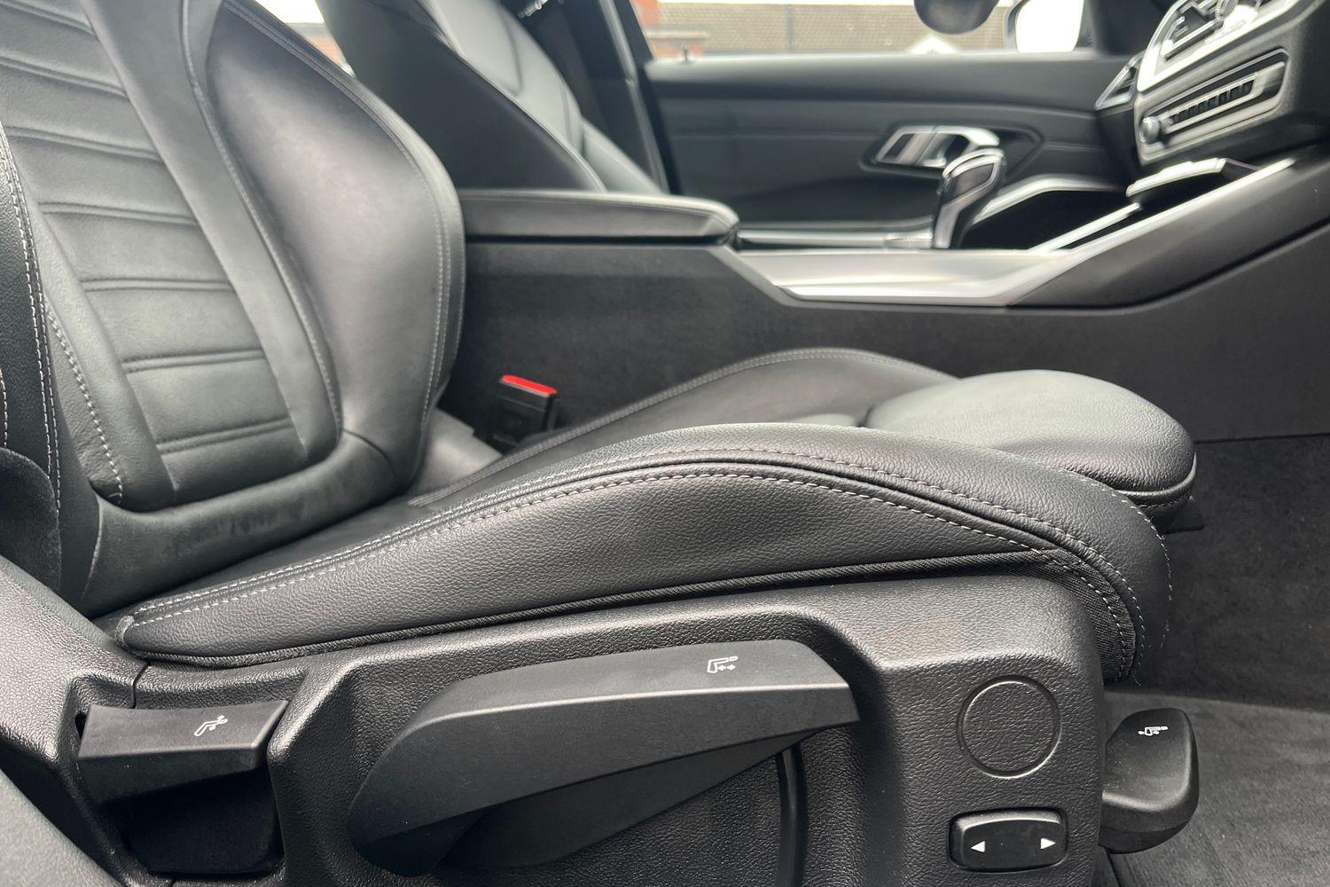 BMW 3 SERIES Photo 37