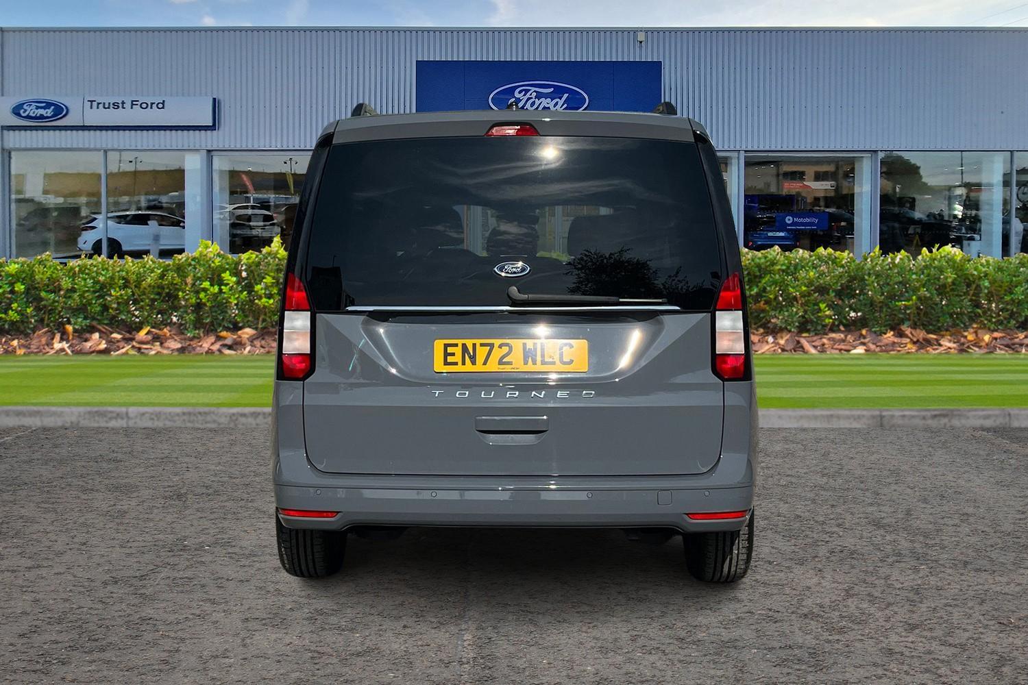 Ford TOURNEO CONNECT Photo 6