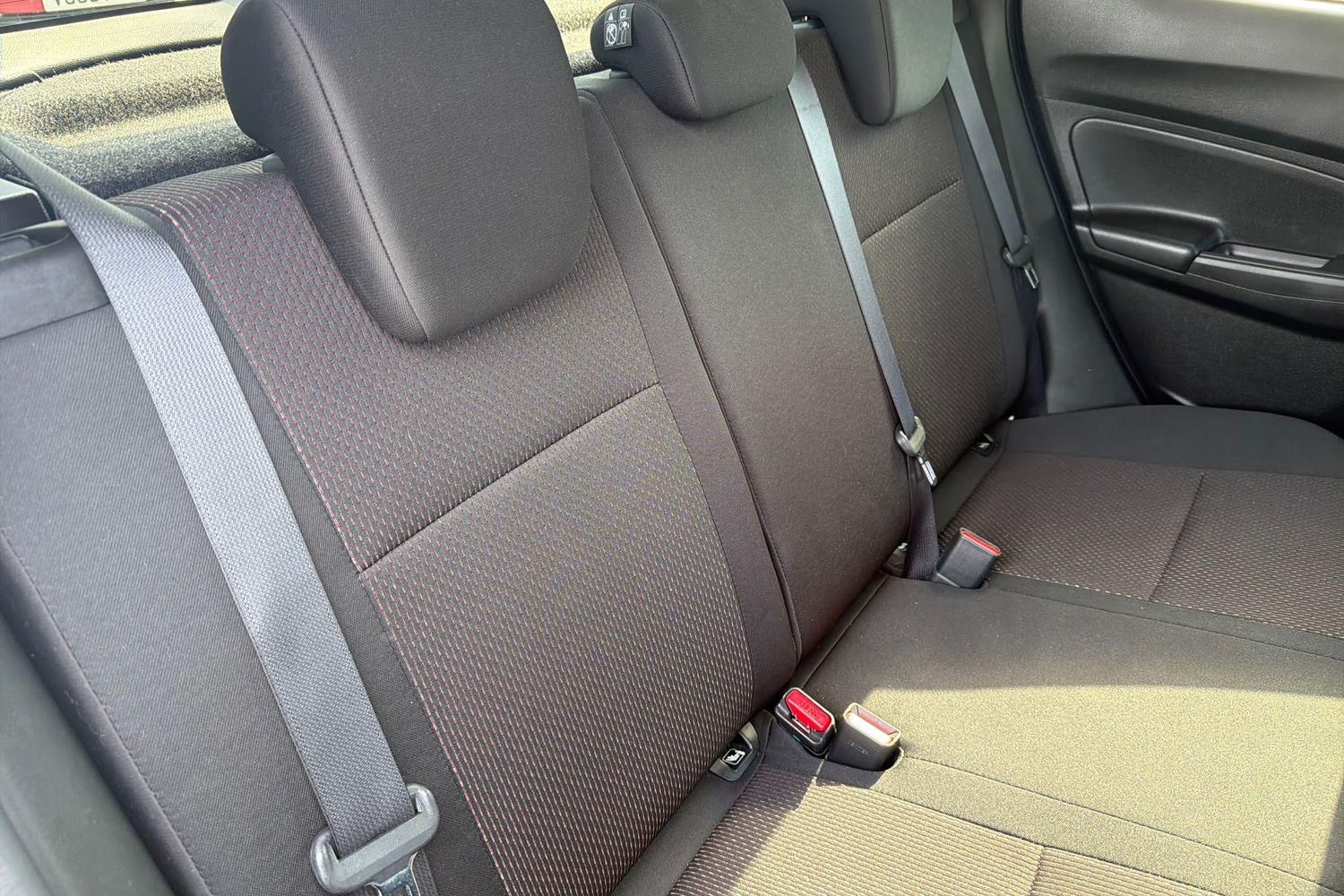 Suzuki SWIFT Photo 19