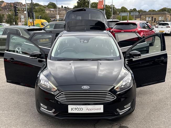 FORD Focus Photo 37