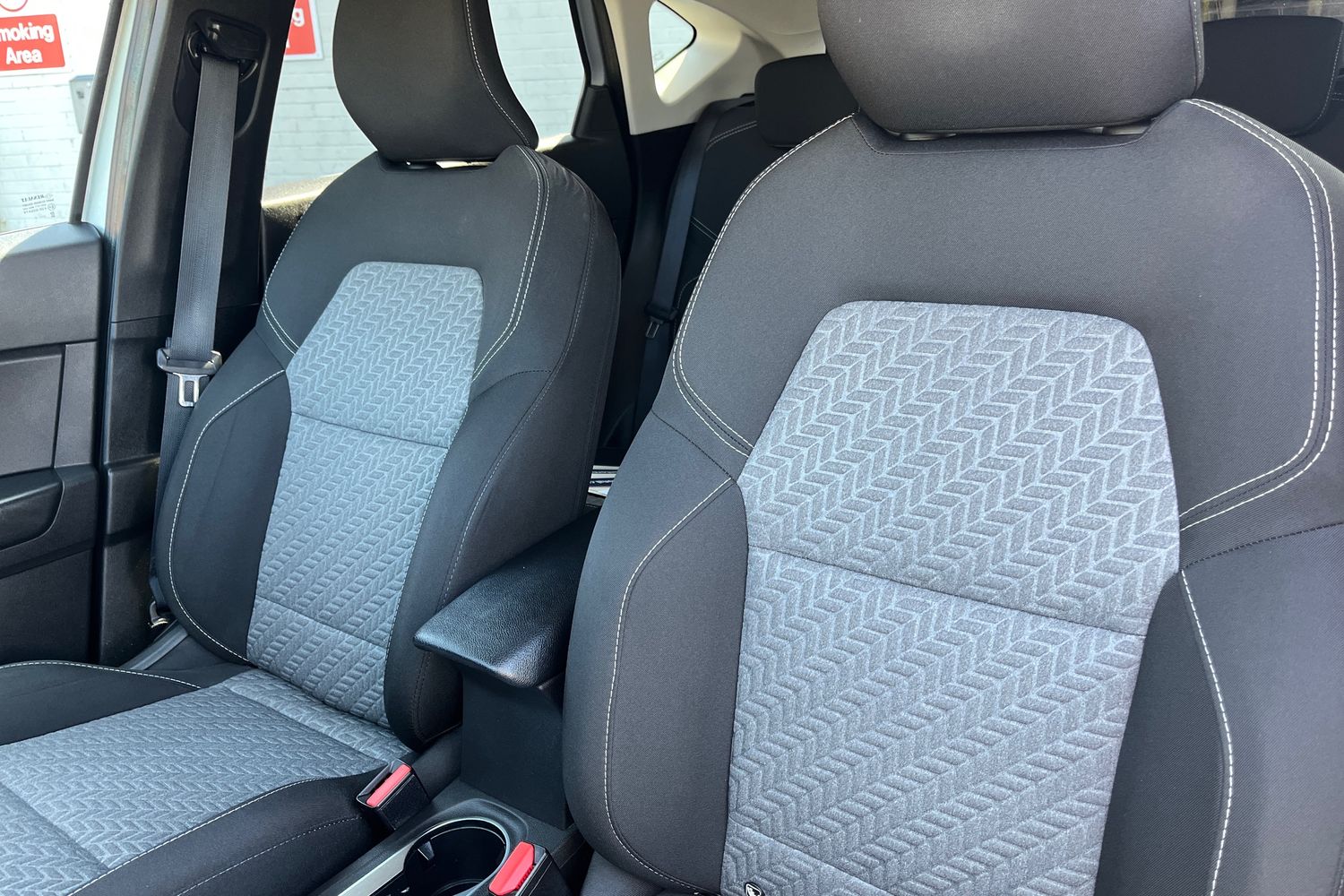 Renault CAPTUR Photo 18