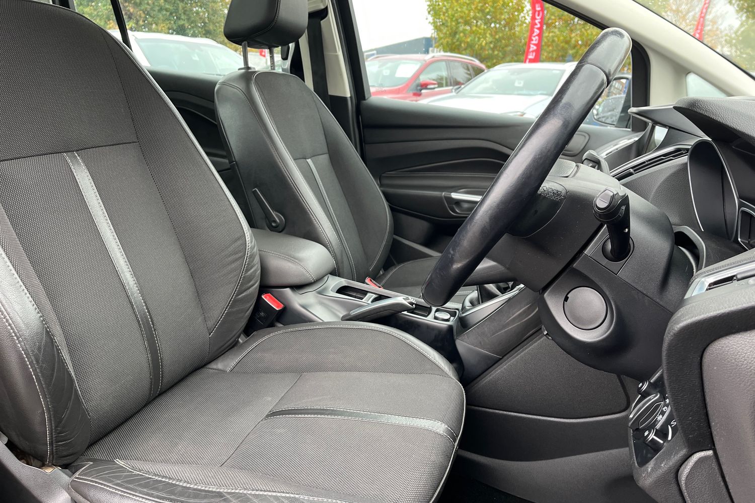 Ford GRAND C-MAX Photo 16