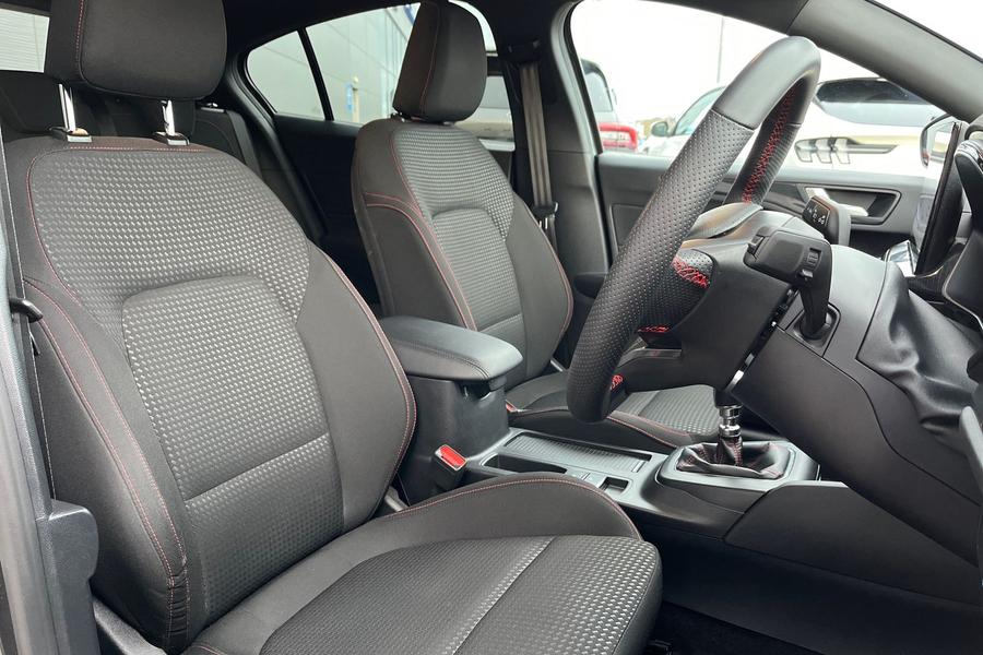 Ford FOCUS Photo autoimg-9c2b89b34dd5d1e4d05d3b76111187f697828d97.jpg